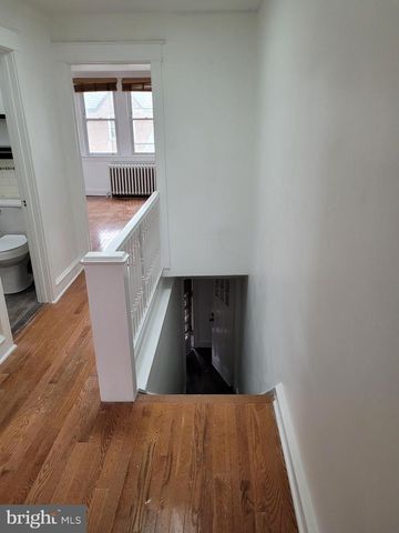 7246 BRENT RD, Upper Darby, PA 19082