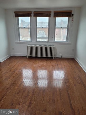 7246 BRENT RD, Upper Darby, PA 19082