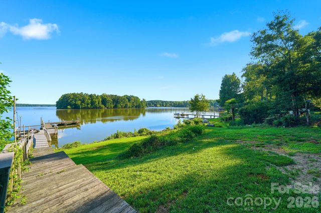 1005 Jackson Road, Fort Lawn, SC 29714