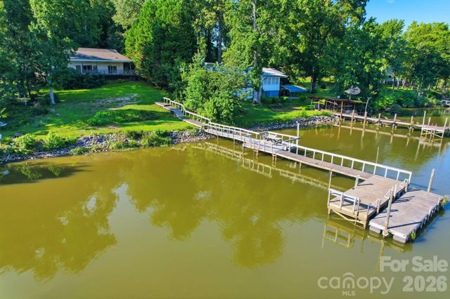 1005 Jackson Road, Fort Lawn, SC 29714