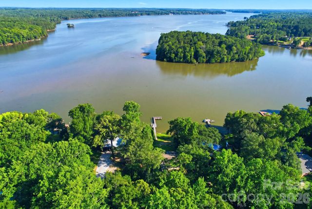 1005 Jackson Road, Fort Lawn, SC 29714
