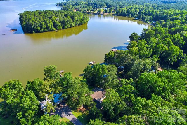 1005 Jackson Road, Fort Lawn, SC 29714