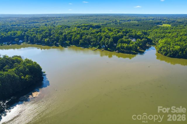 1005 Jackson Road, Fort Lawn, SC 29714