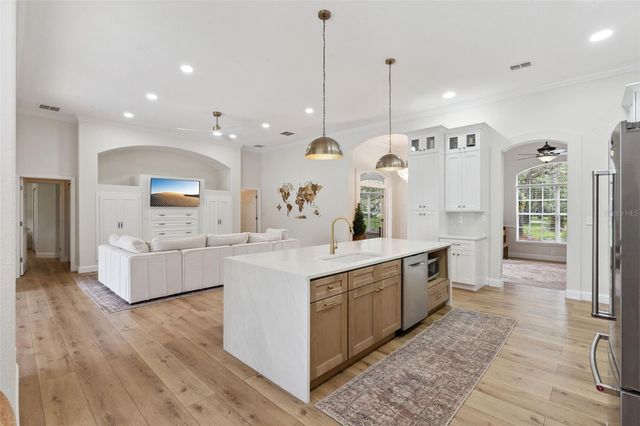 796 MILLS ESTATE PLACE, Chuluota, FL 32766