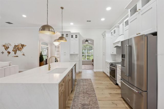 796 MILLS ESTATE PLACE, Chuluota, FL 32766