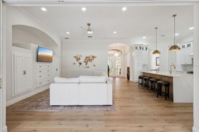 796 MILLS ESTATE PLACE, Chuluota, FL 32766