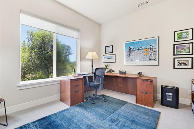 13056 Austin Forest Cir, Auburn, CA 95602