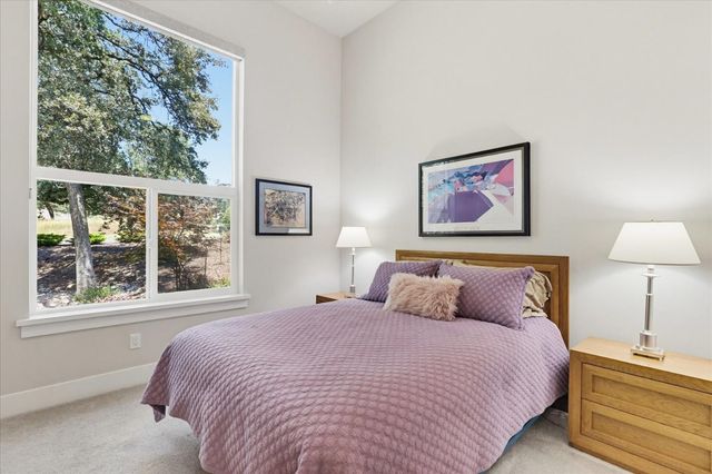 13056 Austin Forest Cir, Auburn, CA 95602