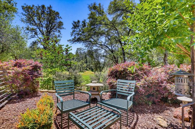 13056 Austin Forest Cir, Auburn, CA 95602