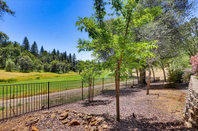 13056 Austin Forest Cir, Auburn, CA 95602