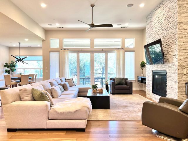13056 Austin Forest Cir, Auburn, CA 95602