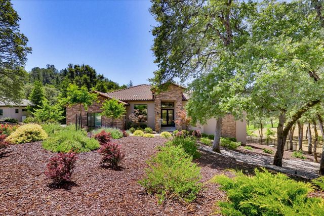 13056 Austin Forest Cir, Auburn, CA 95602
