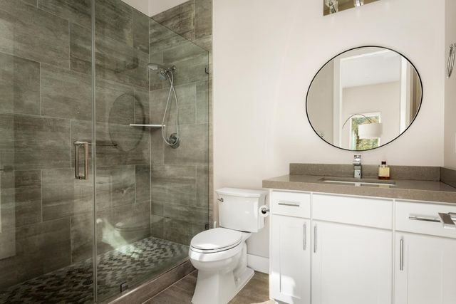 13056 Austin Forest Cir, Auburn, CA 95602