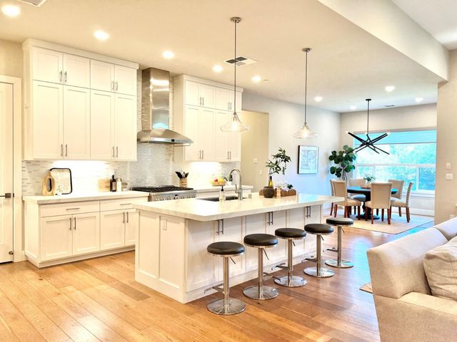 13056 Austin Forest Cir, Auburn, CA 95602