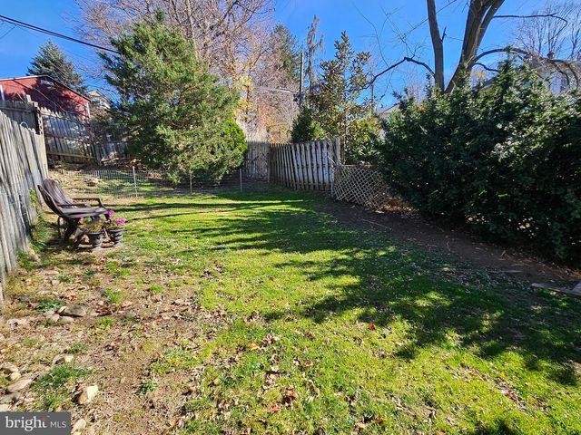 205 N ABERDEEN AVE, Wayne, PA 19087