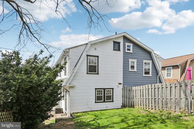 205 N ABERDEEN AVE, Wayne, PA 19087