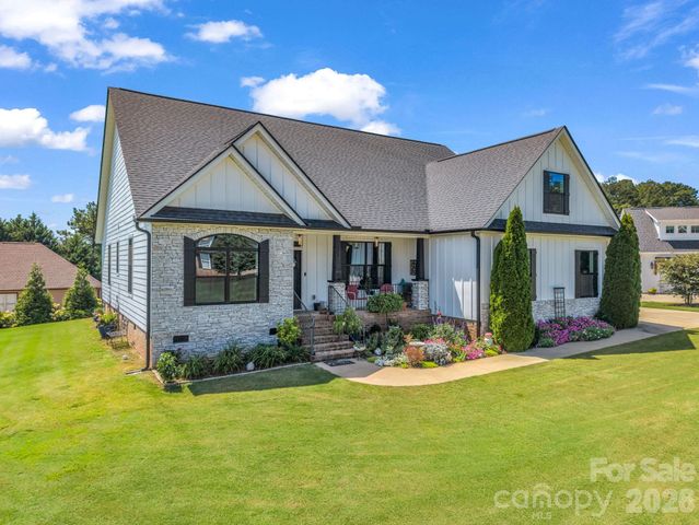 718 Tinsberry Lane, Inman, SC 29349