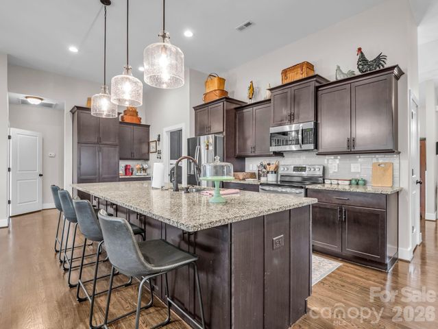718 Tinsberry Lane, Inman, SC 29349