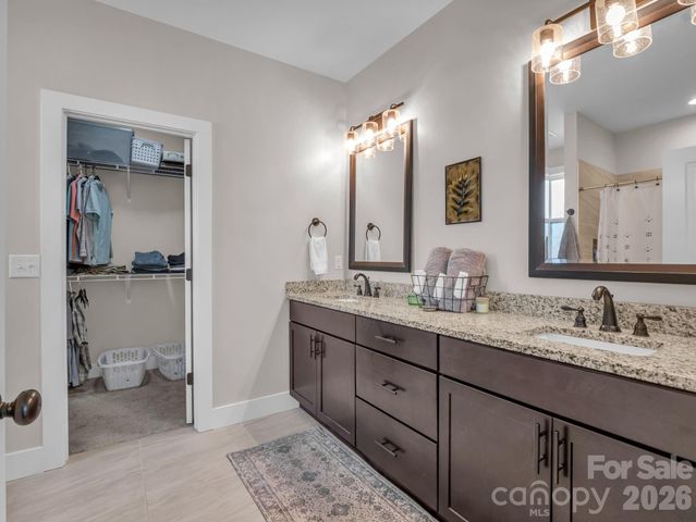 718 Tinsberry Lane, Inman, SC 29349