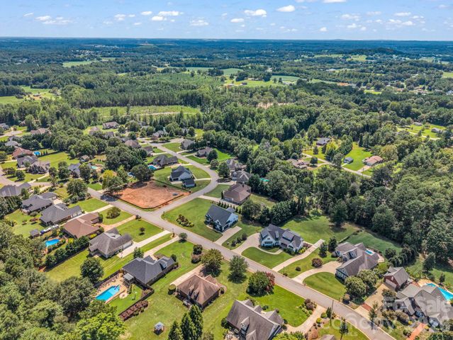 718 Tinsberry Lane, Inman, SC 29349
