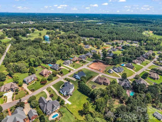 718 Tinsberry Lane, Inman, SC 29349