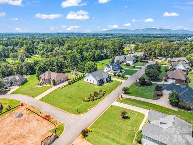 718 Tinsberry Lane, Inman, SC 29349