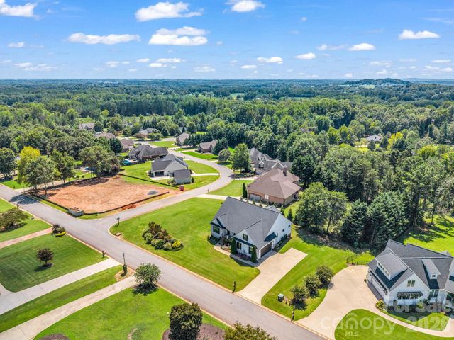 718 Tinsberry Lane, Inman, SC 29349