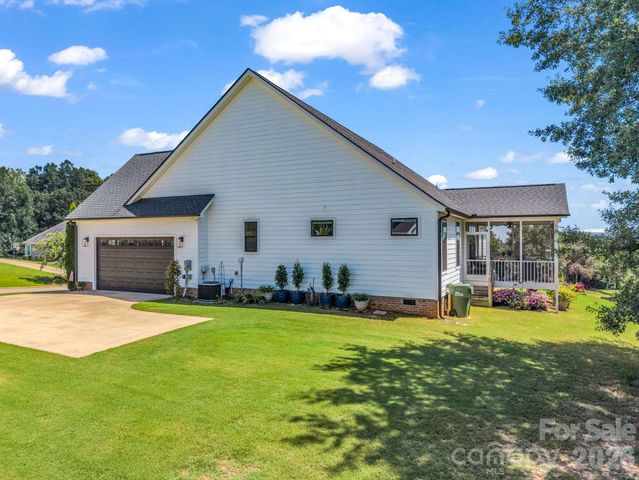 718 Tinsberry Lane, Inman, SC 29349