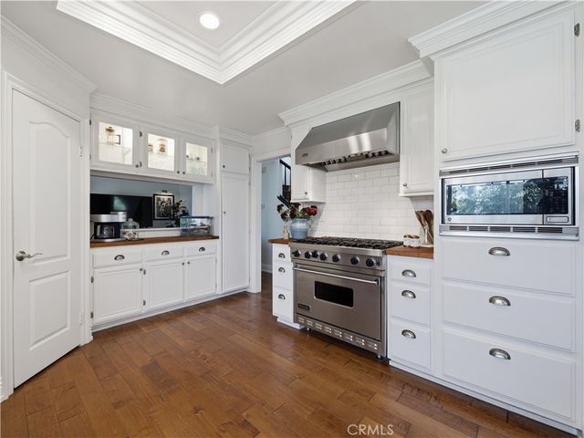 23510 Millston Court, Valencia, CA 91354