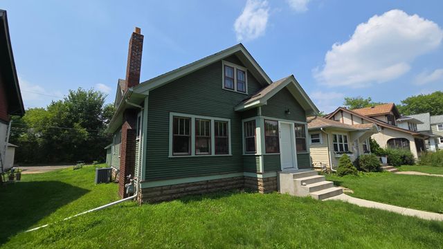 1415 Payne Avenue, Saint Paul, MN 55130