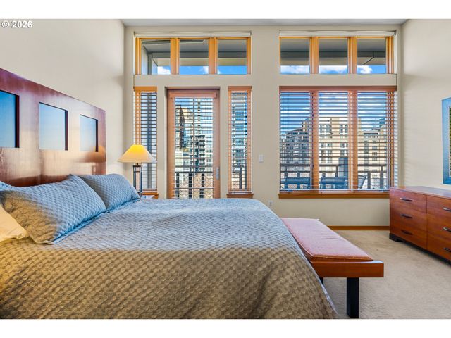 1030 Nw JOHNSON St 611, Portland, OR 97209