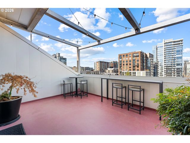 1030 Nw JOHNSON St 611, Portland, OR 97209