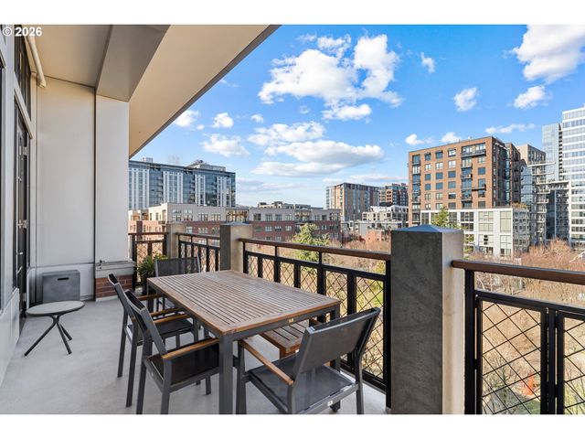 1030 Nw JOHNSON St 611, Portland, OR 97209