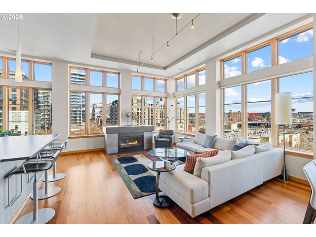 1030 Nw JOHNSON St 611, Portland, OR 97209