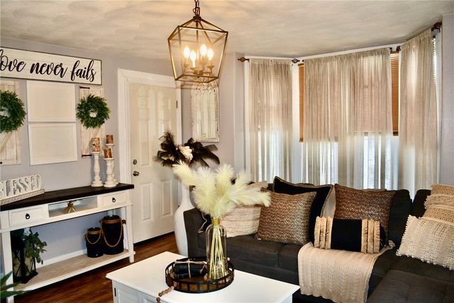 150 North Bend Street, Pawtucket, RI 02860