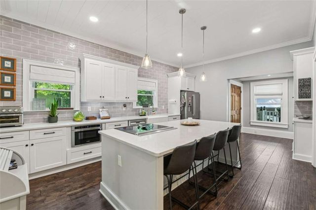207 E Hightower Trail E, Social Circle, GA 30025