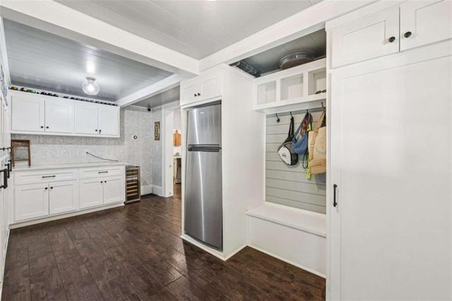 207 E Hightower Trail E, Social Circle, GA 30025