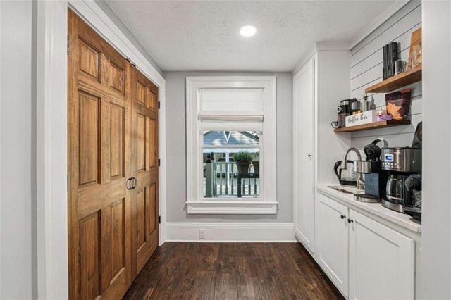 207 E Hightower Trail E, Social Circle, GA 30025