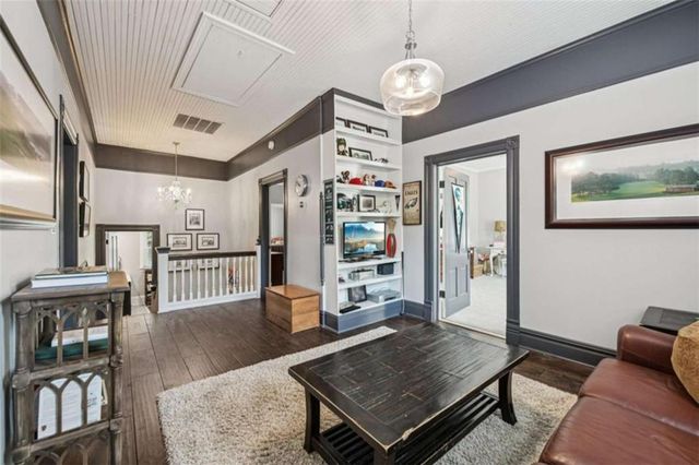 207 E Hightower Trail E, Social Circle, GA 30025