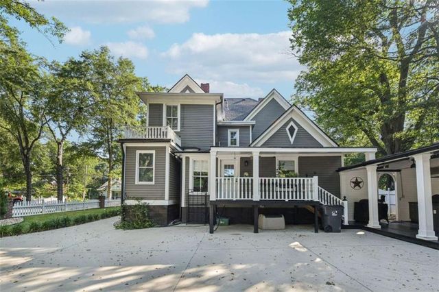 207 E Hightower Trail E, Social Circle, GA 30025