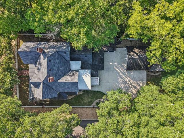 207 E Hightower Trail E, Social Circle, GA 30025