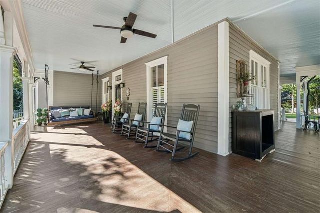 207 E Hightower Trail E, Social Circle, GA 30025
