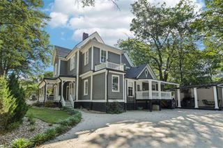 207 E Hightower Trail E, Social Circle, GA 30025