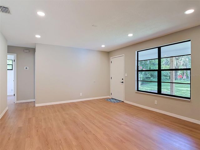 702 AVENUE A, Daytona Beach, FL 32117