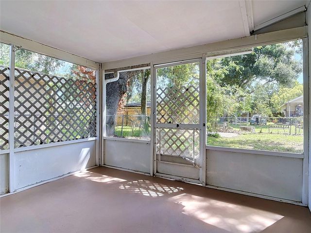 702 AVENUE A, Daytona Beach, FL 32117