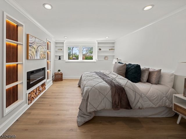 22 Radburn Rd, Fair Lawn Boro, NJ 07410