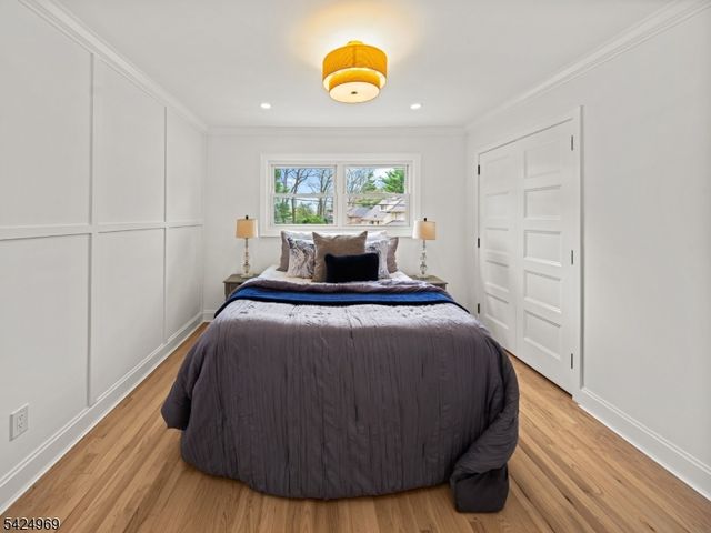 22 Radburn Rd, Fair Lawn Boro, NJ 07410