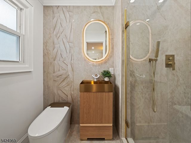 22 Radburn Rd, Fair Lawn Boro, NJ 07410