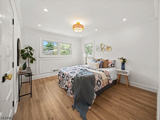 22 Radburn Rd, Fair Lawn Boro, NJ 07410