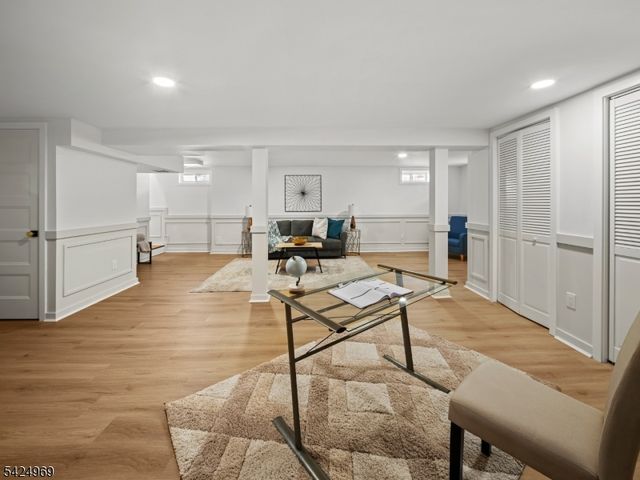 22 Radburn Rd, Fair Lawn Boro, NJ 07410